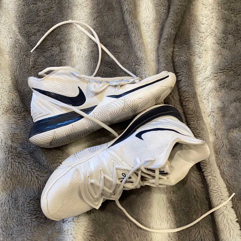 Women’s Basketball shoes